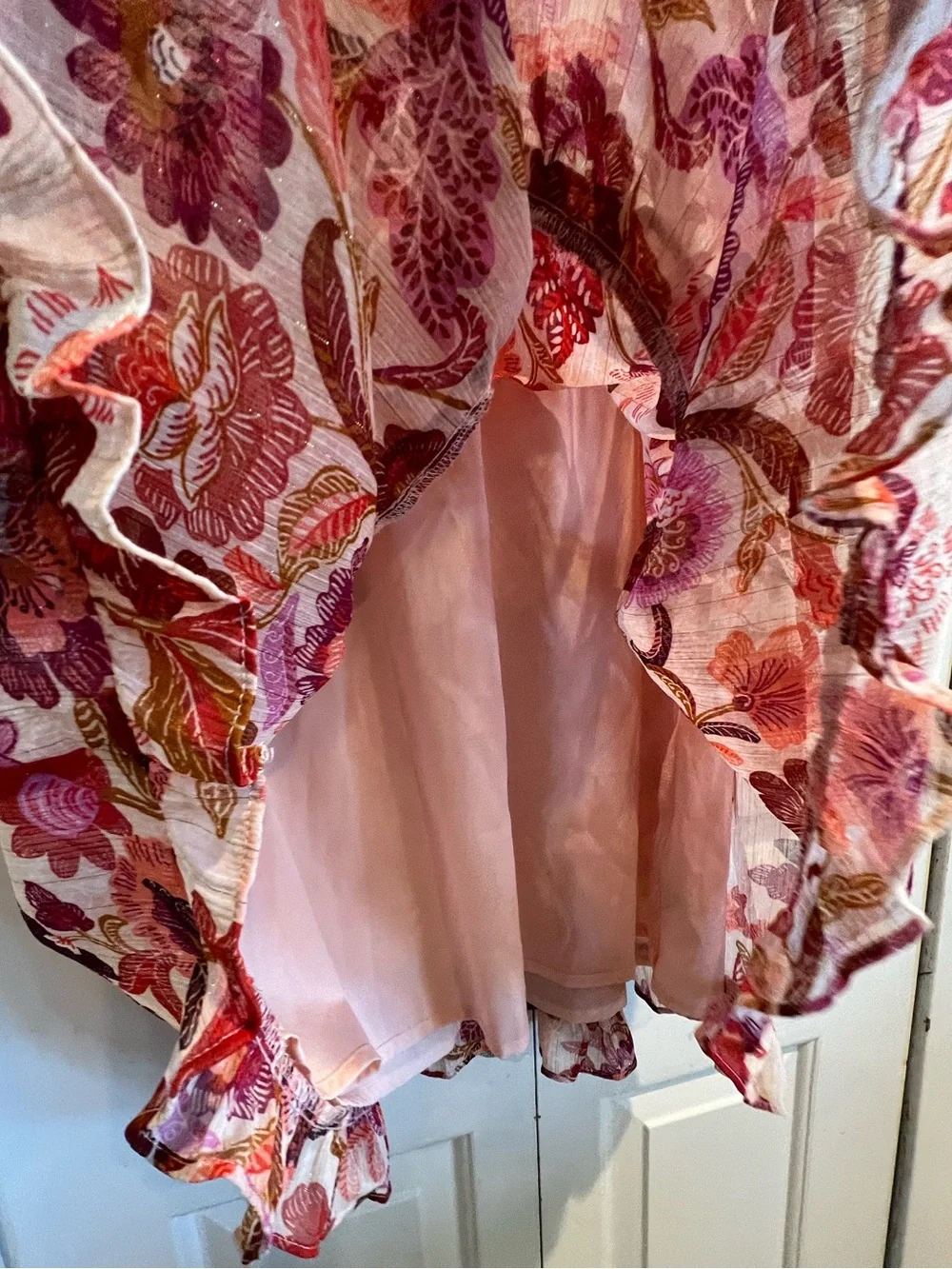Floral 🌺 Tiered Long-Sleeve Dress - Pink & Fall Colors, Gold Metallic Thread